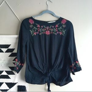 ZARA 7/8 slv floral embroidered top xs